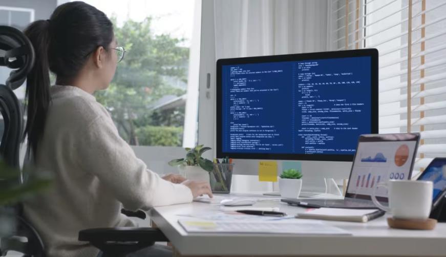 铁山港区企业数字化解决方案:机器学习赋能商业模式升级的核心路径
